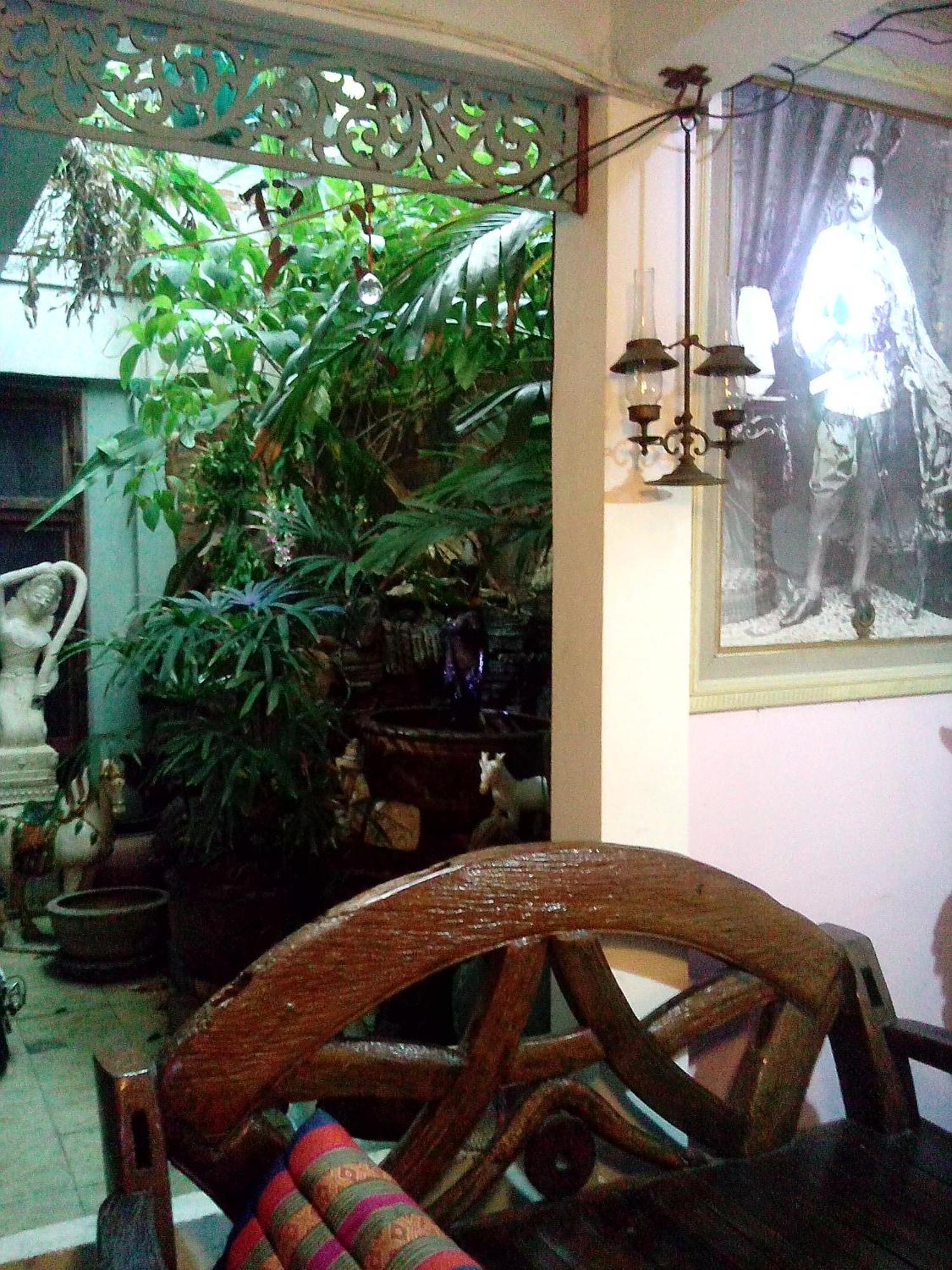 Cafe De Baan Raow Hotel Bangkok Exterior photo